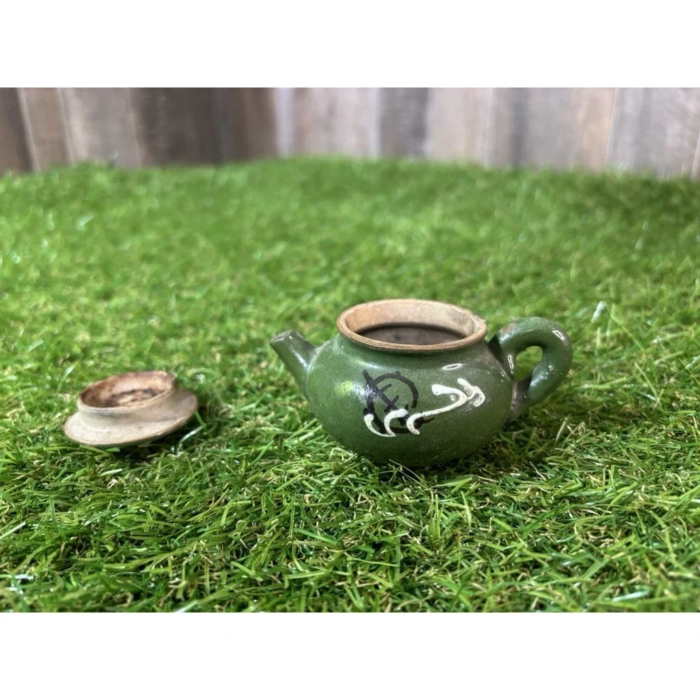 Miniature Green‎ Ceramic Teapot w/ Lid Unbranded Small Chip